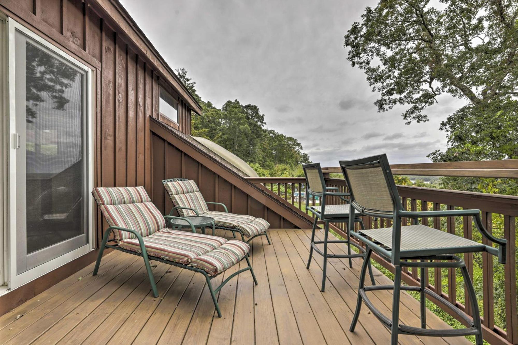 Private Guest House With Deck And Spectacular Views! Анкасвілл Екстер'єр фото